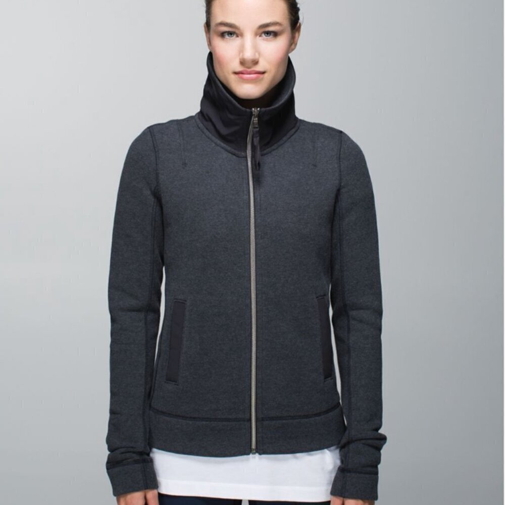 Lululemon En Route Gray Black Jacket Back Zipper Size 2